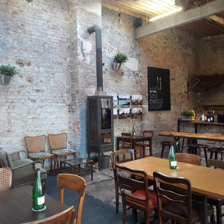 Kaminofen Pyrarium  Berlin / Neukölln in der Bar Zosse