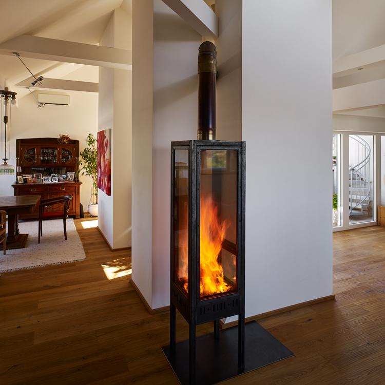 Kaminofen Pyrarium im Dachgeschoss